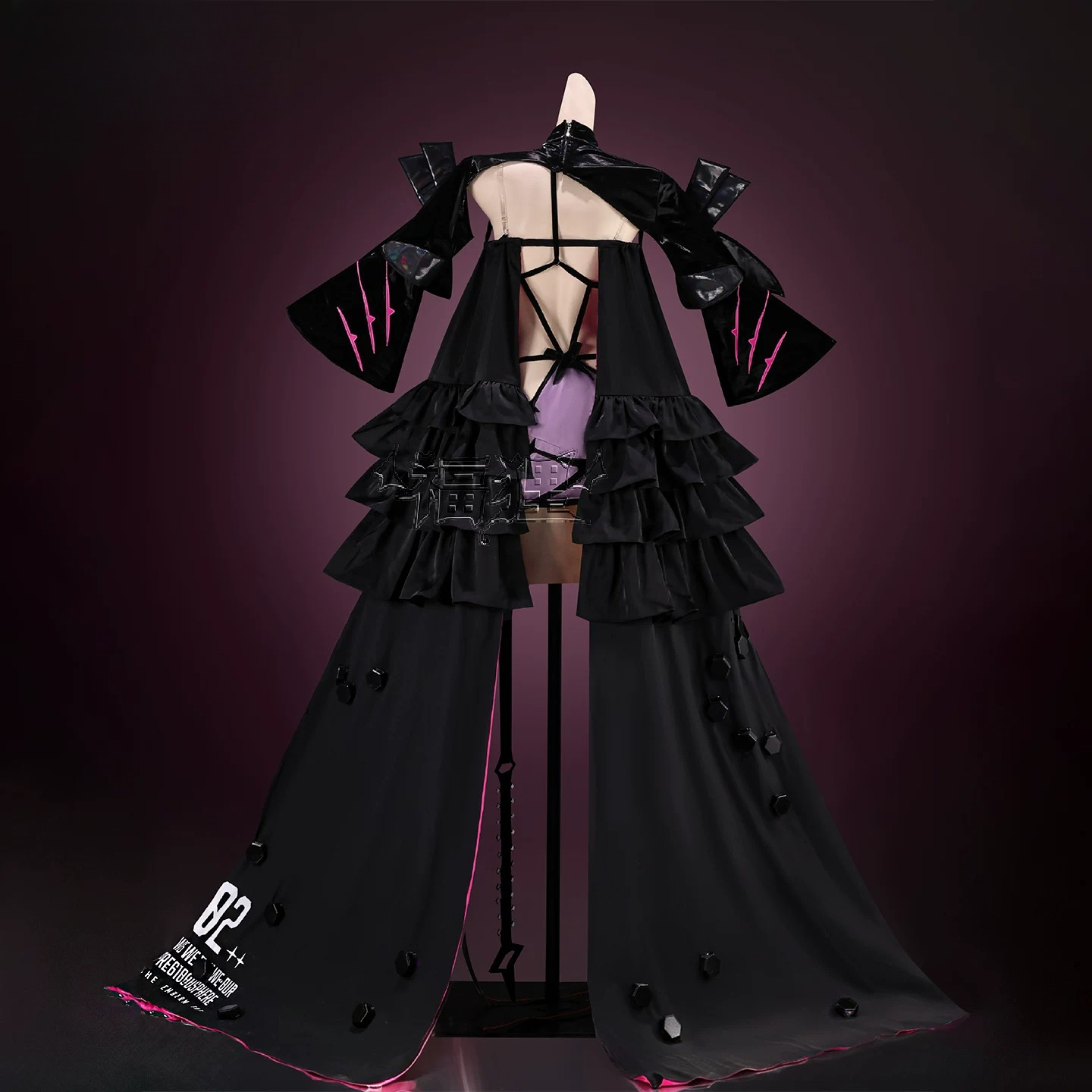 Deusa da Vitória Modernia Segu - Anime Cosplay Show avaliação e preço